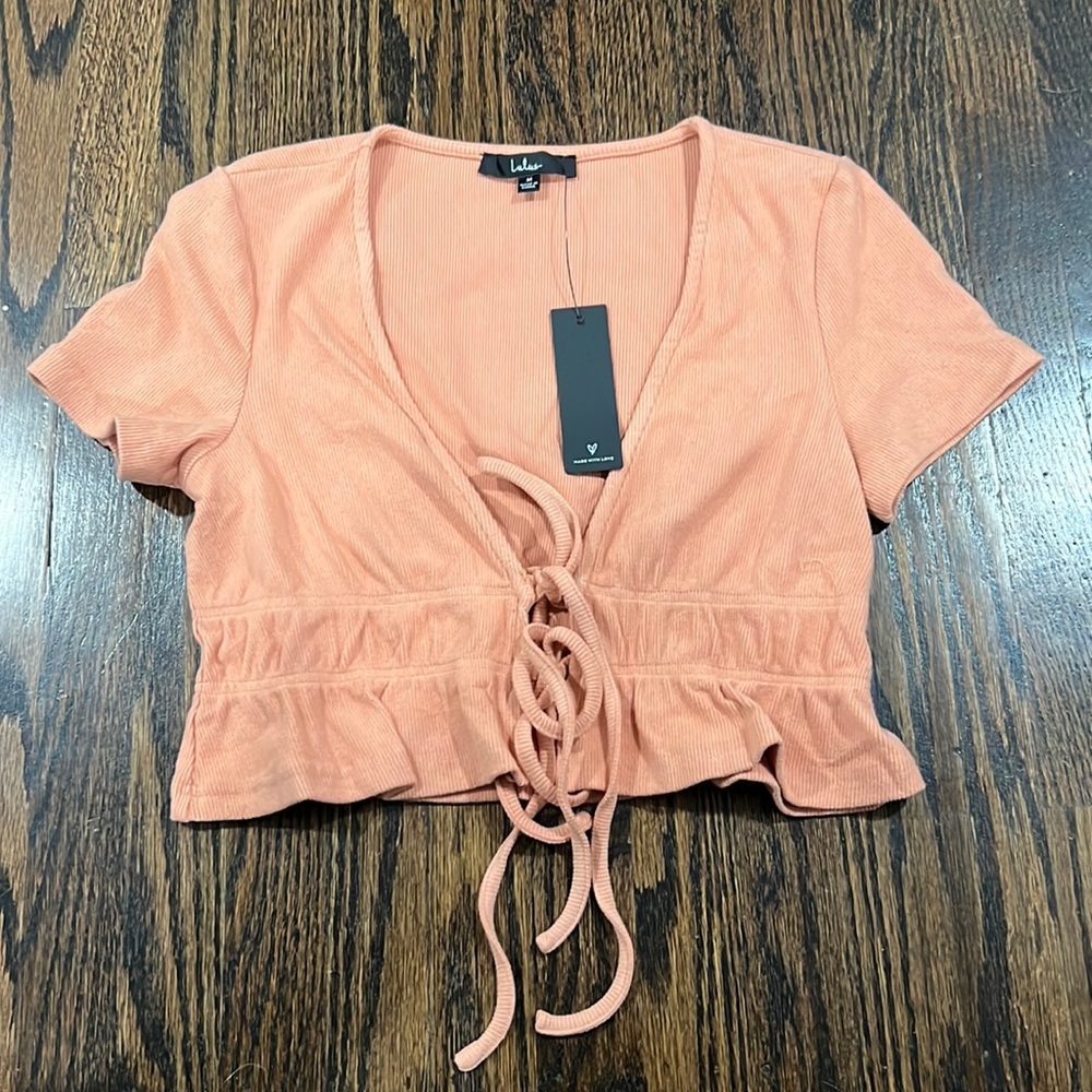NWT lulus coral crop top